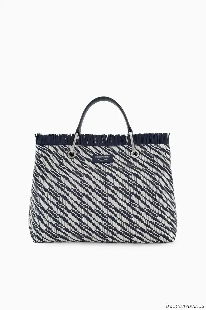 Here's What Fashion Enthusiasts are Looking at in Emporio Armani's Newest Collection