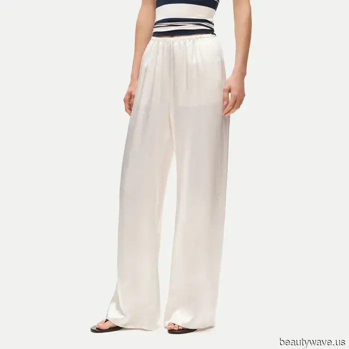 Here You Go: The 9 Most Stylish Ways to Style a White T-Shirt in 2026