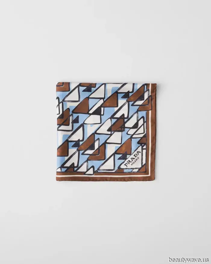 Le persone più chic che conosco hanno una predilezione per questa elegante combinazione di colori.