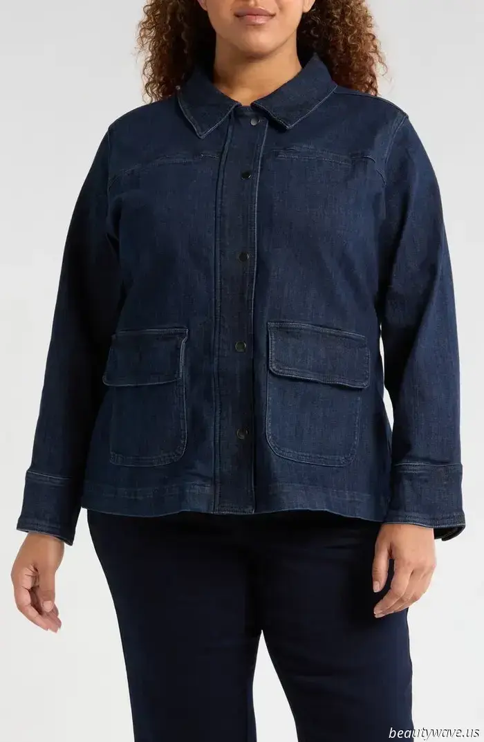 This Is the Sole Denim Jacket Trend That Fashion Experts Are Investing in for 2025.