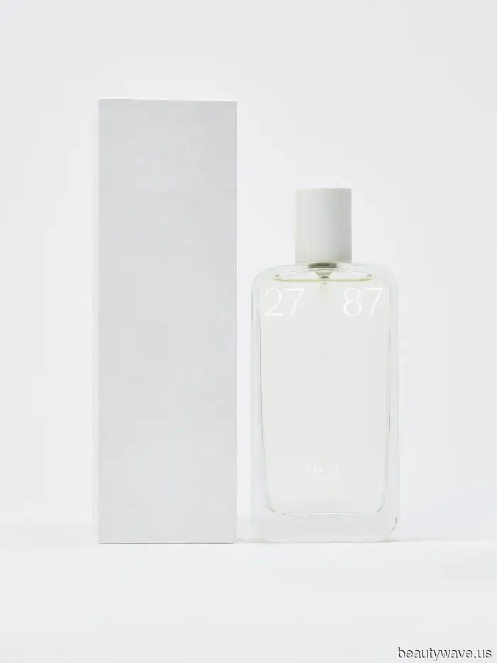 From Glassy Nails to Smudged Lips, Here Are the 6 Beauty Trends Shaping 2026