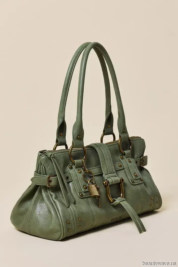 Skip the "Forget It" bags this fall—check out these 5 alternative bag trends that we believe are far more stylish.
