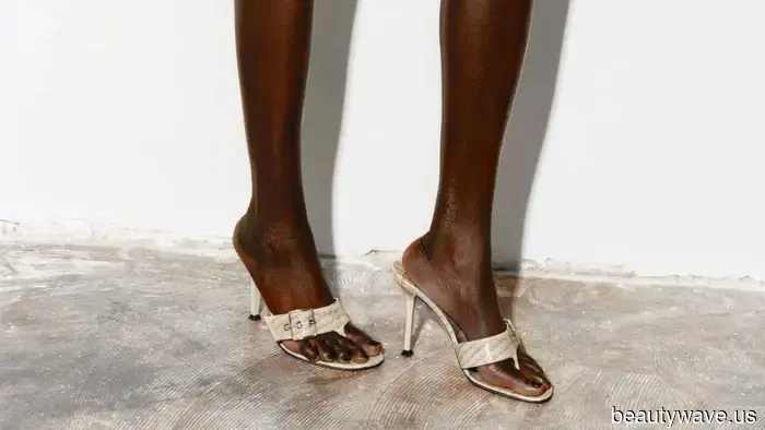 Ich weiß, dass du eine modische Person bist, die dem Trend voraus ist, wenn du diese Schuhmarke trägst.