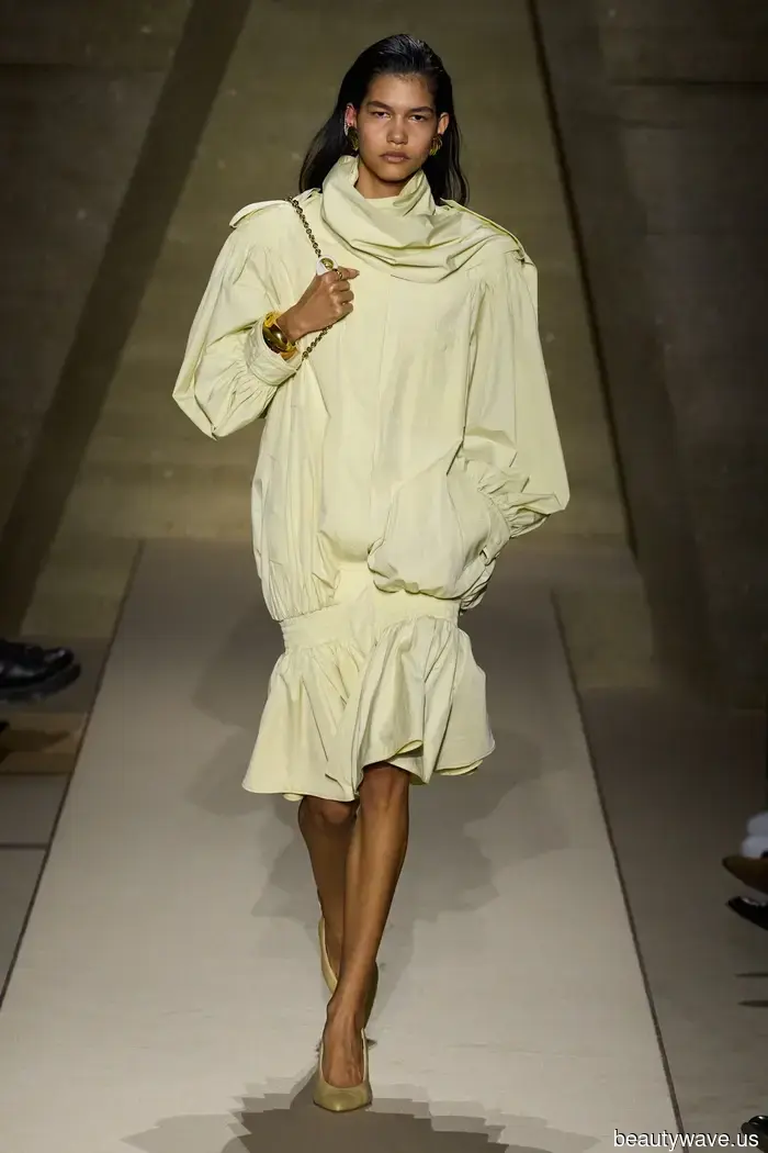 Please Note: Here are the 6 Most Stylish Summer Dress Colors You Should Consider Adding to Your Closet.
