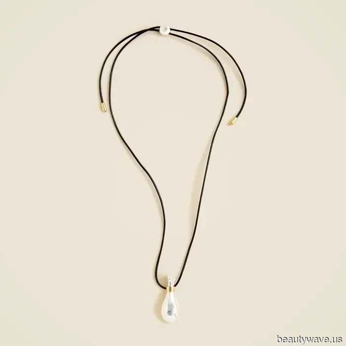 The Unexpected Jewelry Trend That People Are Pairing With Coats and Sweaters This Season