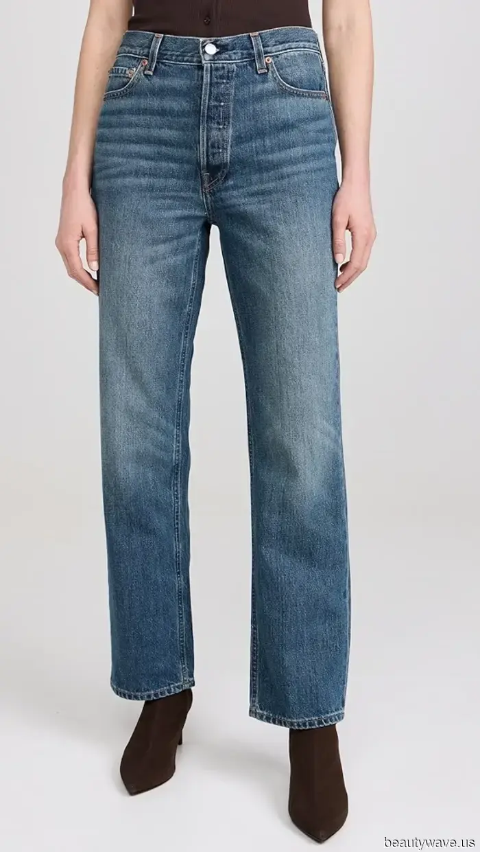 Sorry, I never pair these jeans with flats—these five denim and shoe combinations are more in style.