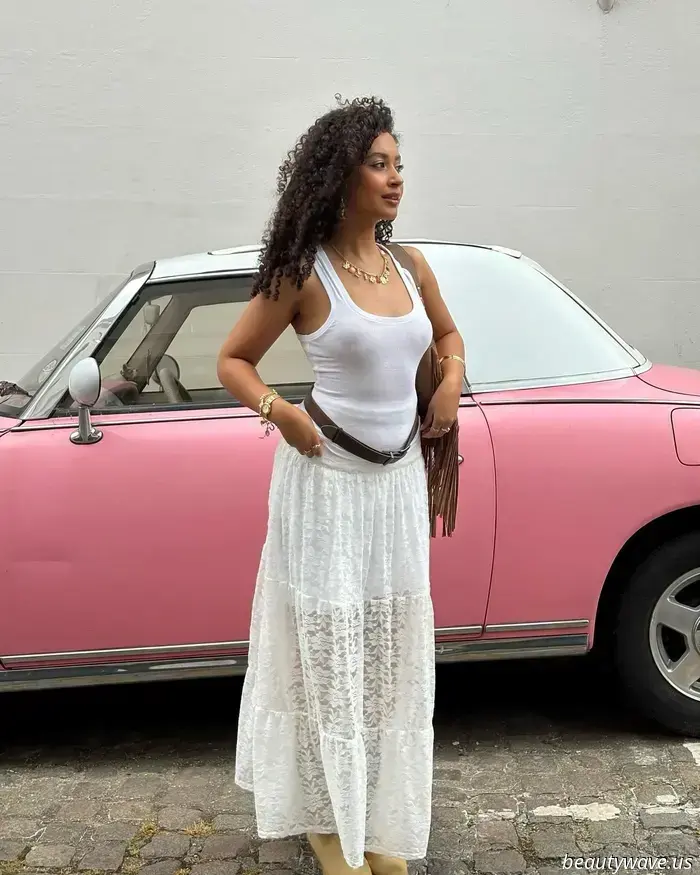 I'm a Gen Z fashion editor—here's the skirt trend that my friends and I in London are currently loving.