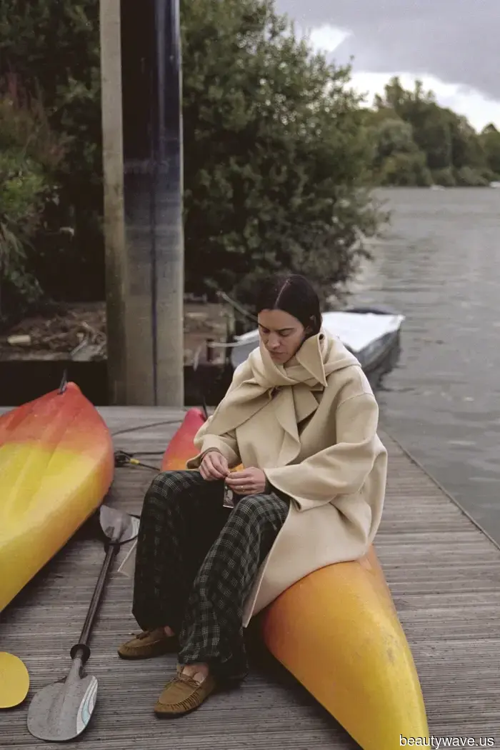 Nothing brings down the grandeur of your closet quite like the Zara New Arrivals section—25 items that can instantly enhance your fall wardrobe…