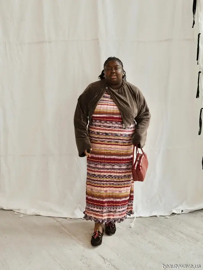 Wait—I've just noticed that the most stylish flat shoes share this particular detail.