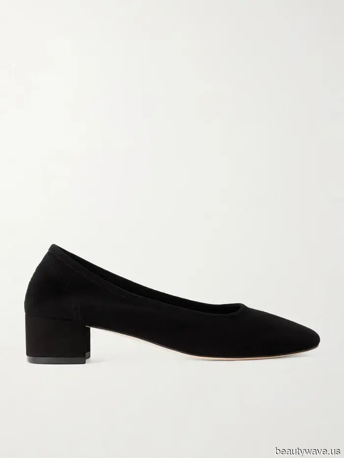 Non Sneakers, Non Sandali&mdash;Le Celebrità a NYC Indossano le Iconiche Ballerine che i Parigini Comprano in Grandi Quantità
