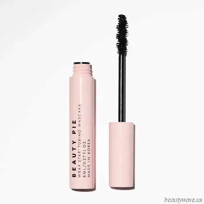 I just discovered how to prevent my mascara from smudging, and everything has changed forever.