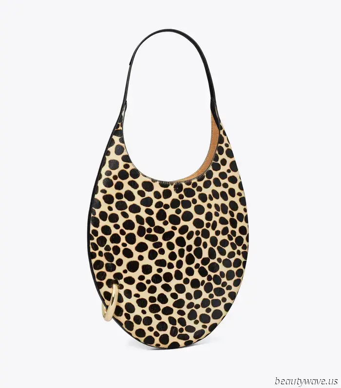 Fashionistas überall sind wegen dieser Tory-Burch-Tasche, die gerade viral geht, völlig aus dem Häuschen.