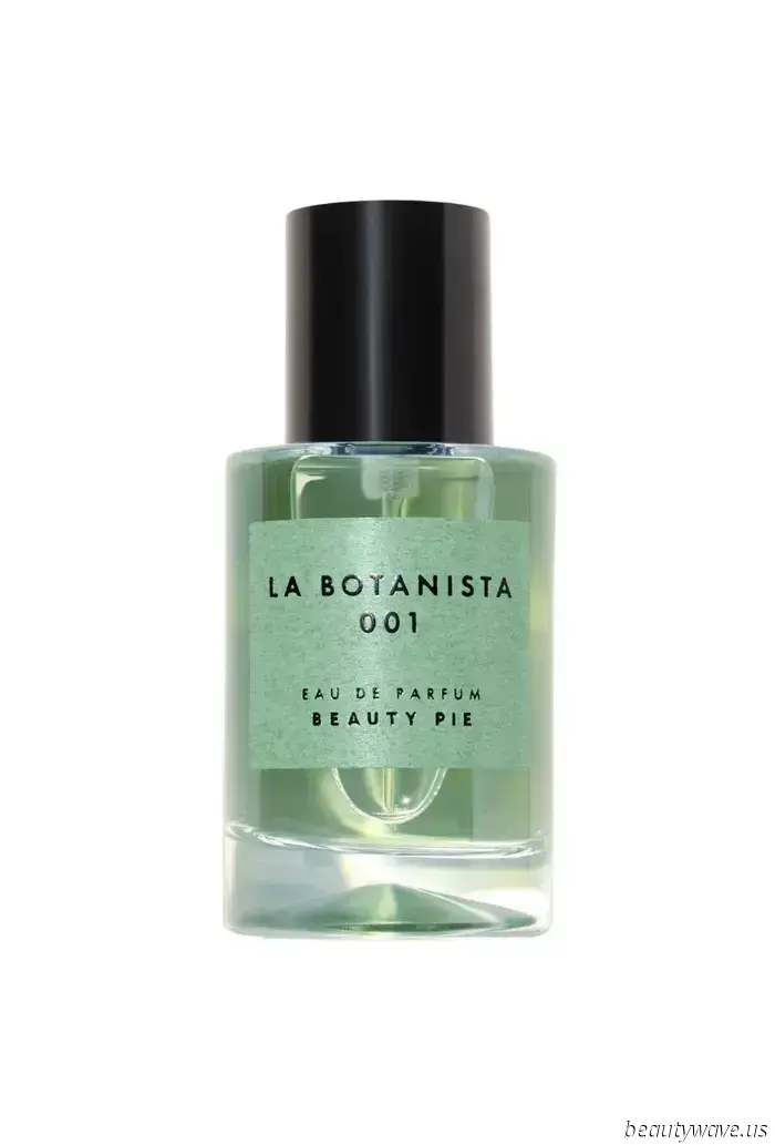 The Summer Fragrance Notes That Capture the Essence of a Vacation in a Bottle