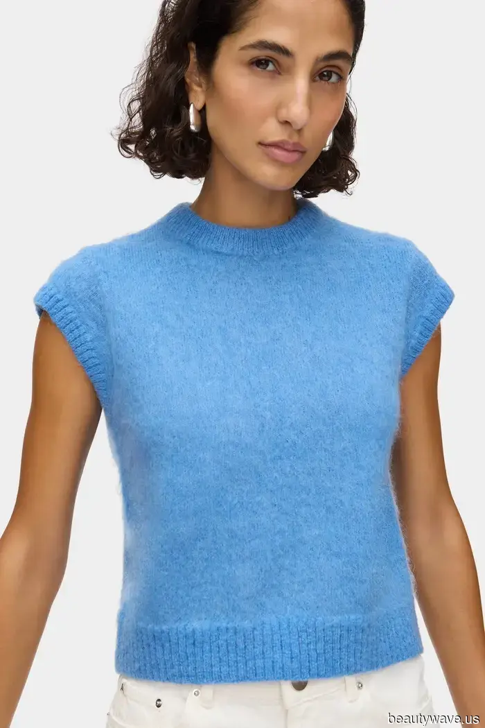 5 Knitwear Trends That Fashionable Individuals Will Pair With Jeans, Skirts, and Trousers This Year