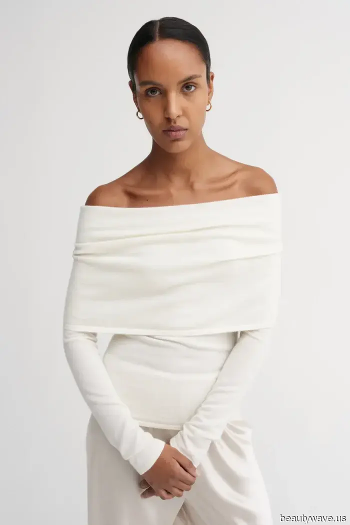 Apologies, Skinny Jeans—French Women Have Established That This Trouser Trend Is Far More Sophisticated.