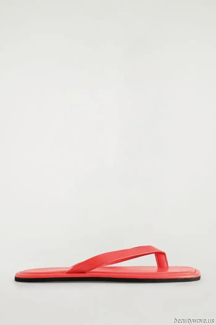 Is Neutral Dressing Starting to Feel Dull? These Colorful Cult Items Suggest So.