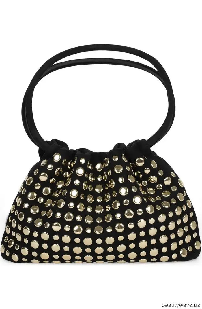 I just returned from Barcelona and Amsterdam—every single woman had this anti-minimalist bag with them.