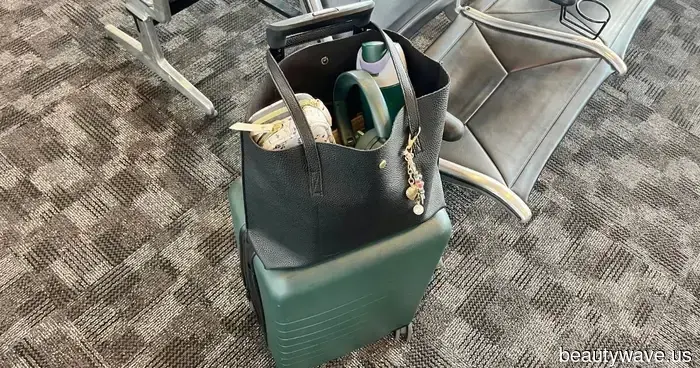 What's in My Bag: 12 Essential Personal Items I Always Bring When Flying