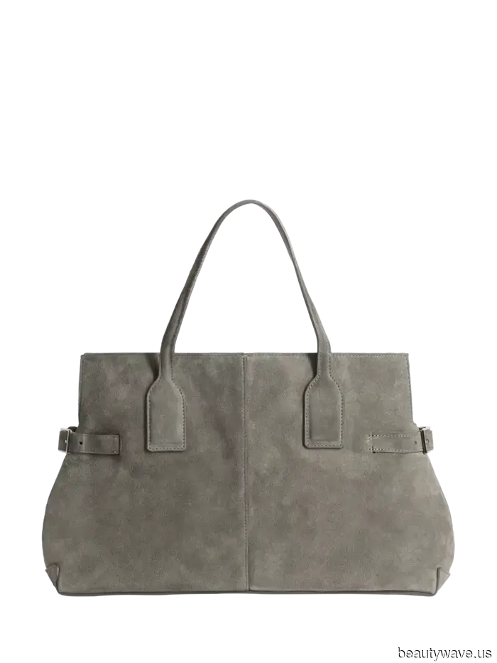 Alexa y Elsa acaban de llevar el próximo bolso de diseñador de invierno, y en la tendencia de color innovadora de la temporada.