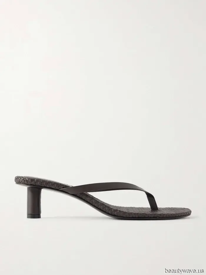 Vertraue mir: Jeans, Röcke und Shorts sehen mit dieser eleganten Flip-Flop-Farbe teurer aus.