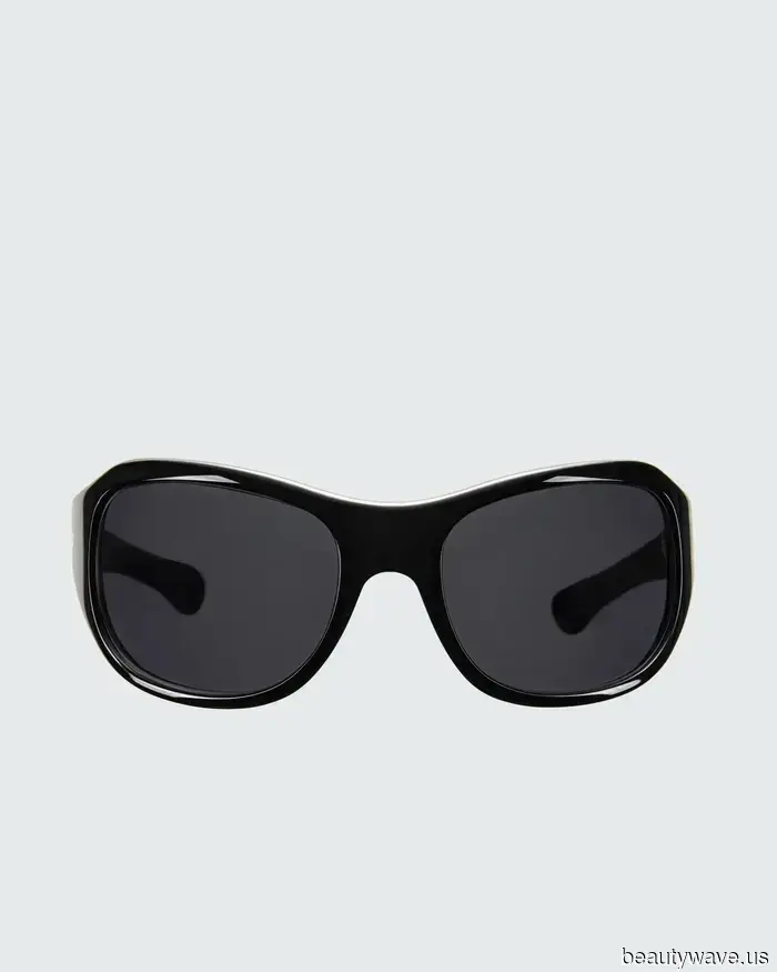 Rather than Aviators or Ovals, this 2000s sunglasses trend gives an outfit a 2026 peak appearance.