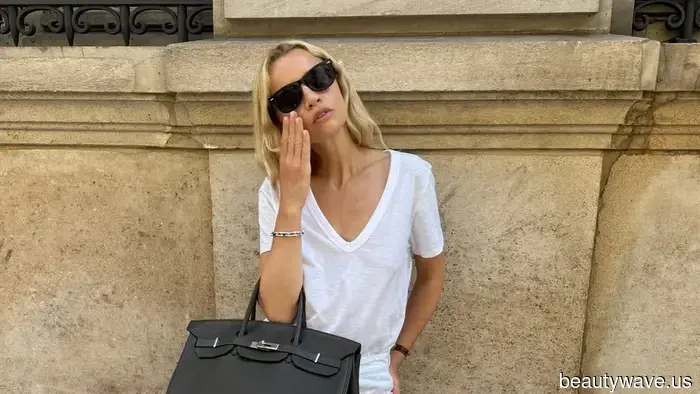 Dieser T-Shirt-Trend war so lange "out", dass es schwer zu glauben ist, dass er wieder cool ist.