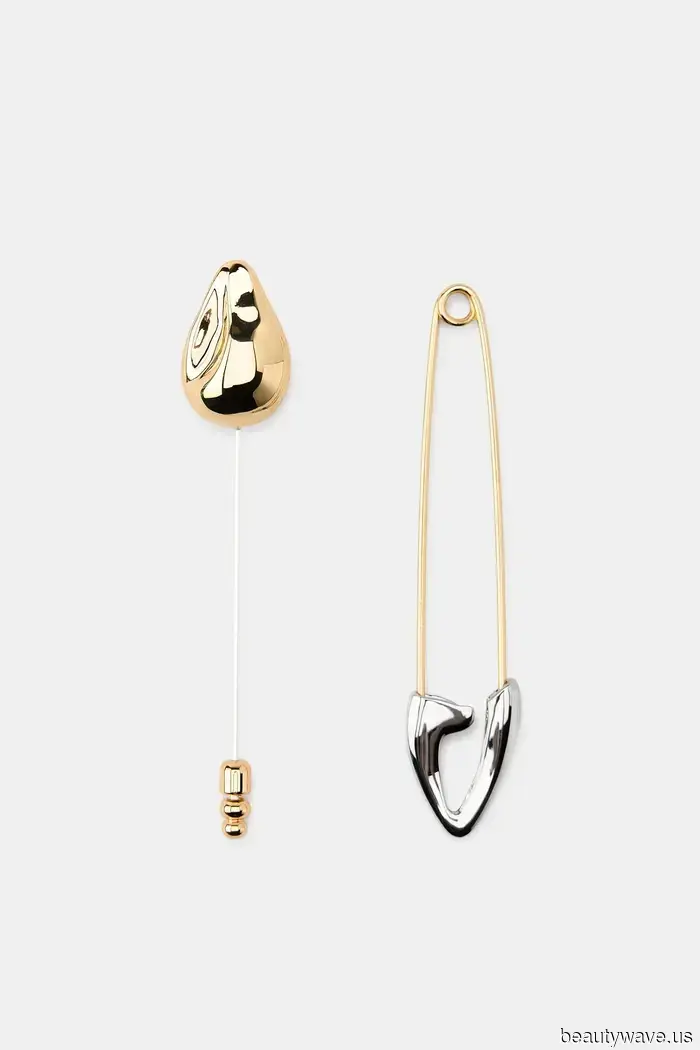 Die Ashley Olsen Methode, um einfache schwarze Mäntel schick und nicht langweilig aussehen zu lassen