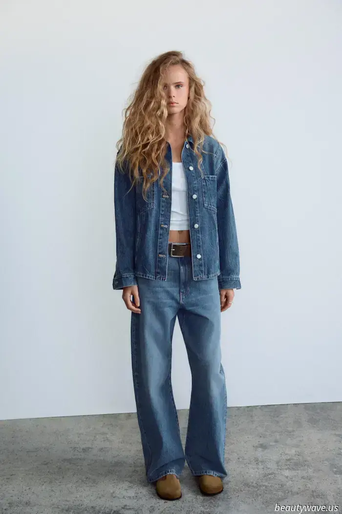 Stylishly Attired Individuals Recognize That This Flat-Shoe Trend Instantly Enhances Baggy Jeans.