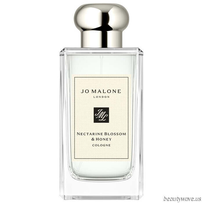 I Desire to Fragrance Myself Like a Succulent Peach Cobbler This Summer—11 Irresistible Perfumes That Do the Trick