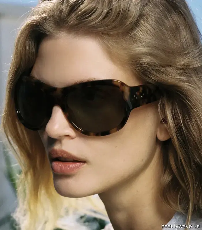 Nein, keine Ballerinas oder Turnschuhe&mdash;Modeleute kombinieren ihre Leggings stattdessen mit diesem flachen Schuhtrend.