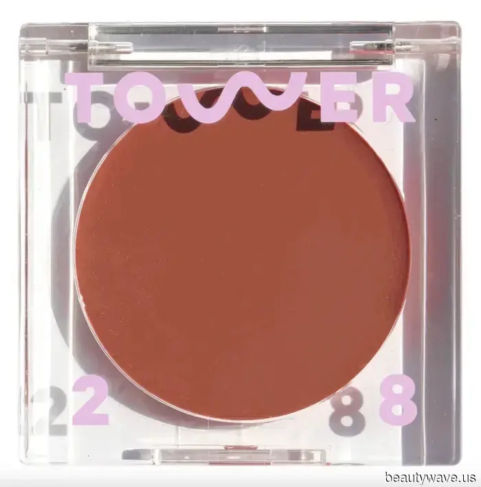 This "Bronzer's Cooler Relative" Is the Makeup Essential I Didn't Realize I Required Until Recently.