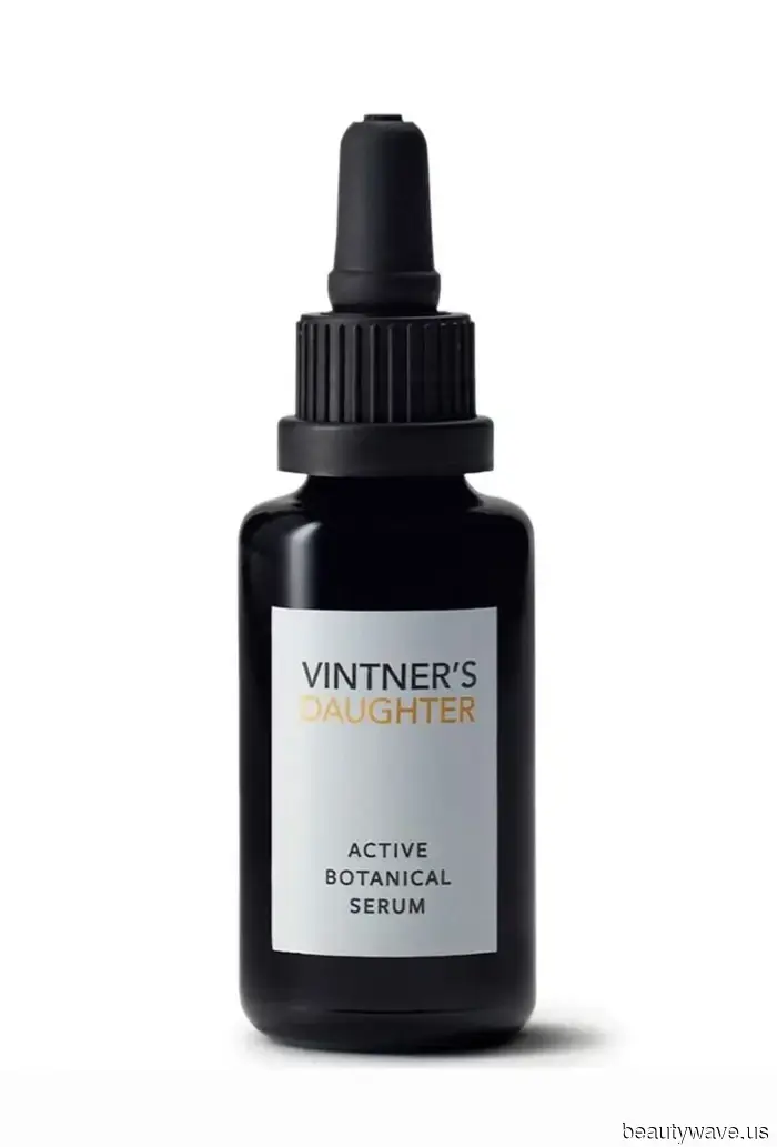 The Craft of Airport Fashion: A Veteran Editor Explains Why She Continues to Dress Up for the Airport—and Offers Tips on How to Do It