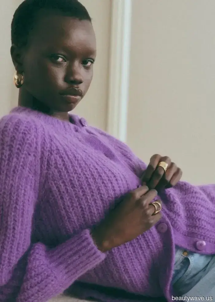 I Find Black Uninspiring—Trendy Londoners Are Choosing These 7 Elegant Colors Instead.