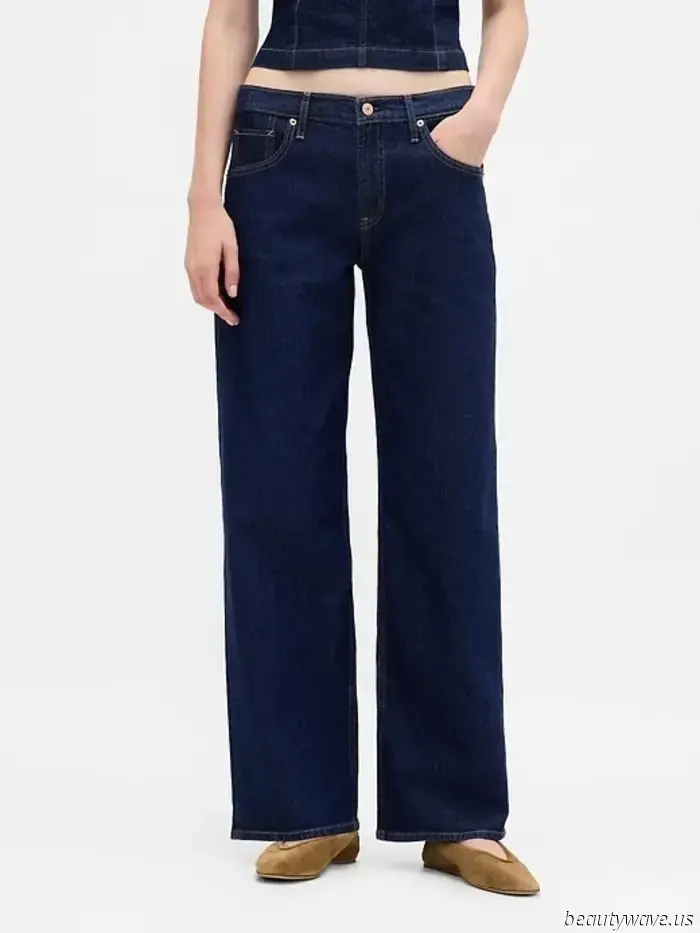 Thanks to Hailey Bieber, this particular pair of Gap jeans is flying off the shelves this week.