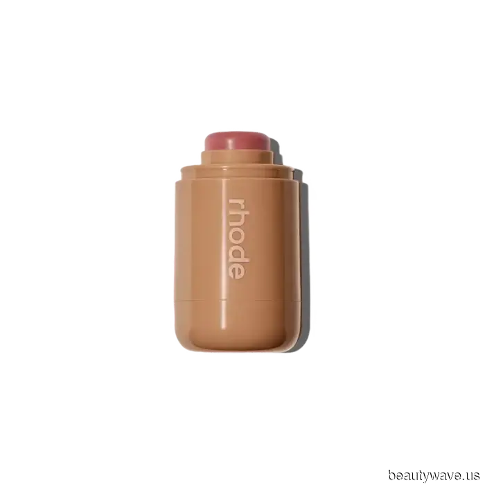 Bella Hadid, Gracie Abrams, and Zendaya are all endorsing these summer blusher trends for 2026.