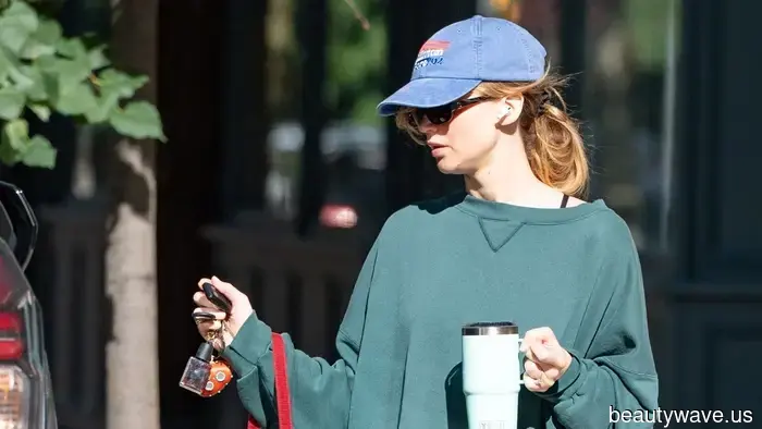 Halten Sie die 7/8 Leggings&mdash;der Trend, den J.Law gerade mit Schuhen für 40 $ trug, ist jetzt so viel cooler.