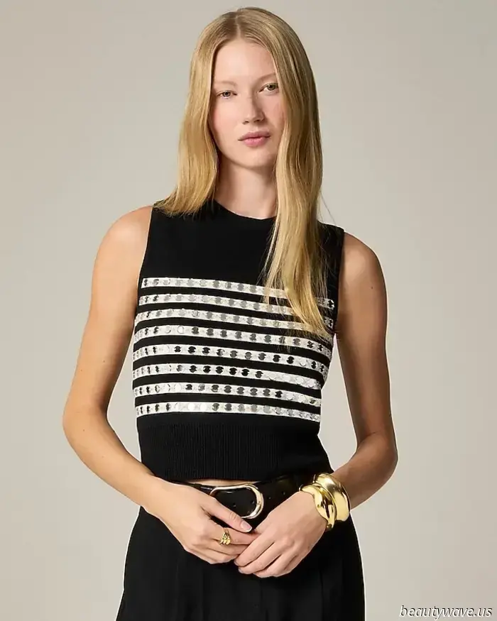 In Spagna, ogni donna alla moda possiede questa maglietta in più di un pezzo