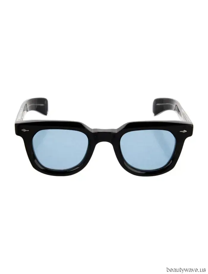 The Unique, Legendary Items Available Exclusively on the Vintage Market