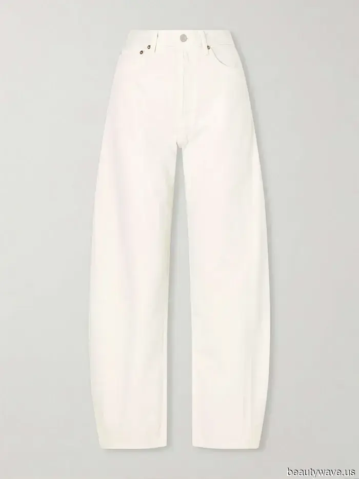 I jeans blu funzionano sempre, ma se vuoi apparire costoso quest'estate, sostituiscili con questo paio elegante.