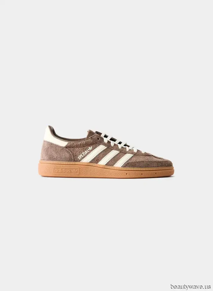 Aritzia Is Hosting a Fantastic Sale—21 Stylish Selections That Exude It Girl Vibes