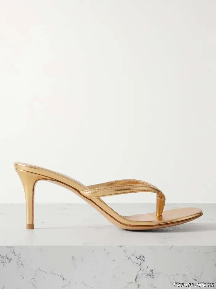 In Paris, this highly stylish sandal trend has just overshadowed ballet flats.
