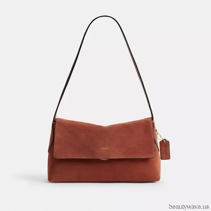 PSA: The Pant-and-Heel Ensemble Trendy Girls Are Sporting with Coach's Latest Must-Have Bag