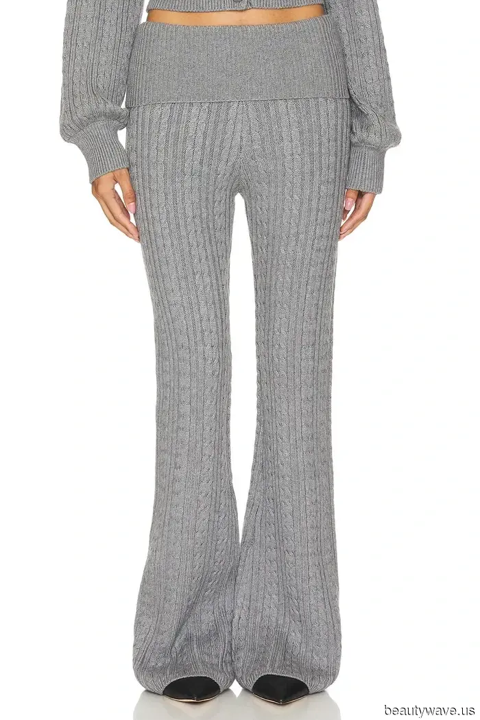 15 Chic Lounge Sets for All Your Holiday Travel Essentials