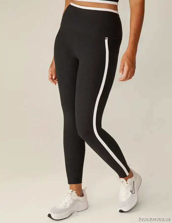 Yep, dieser schicke Leggings-Trend wird definitiv bis 2026 anhalten.