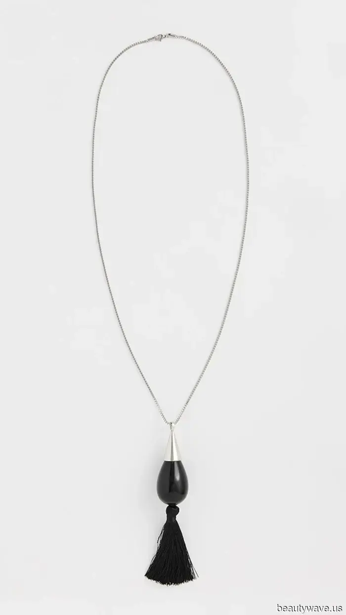 The 2026 Jewelry Trends That It Girls Are Donning to Elevate Their Summer Outfits Significantly