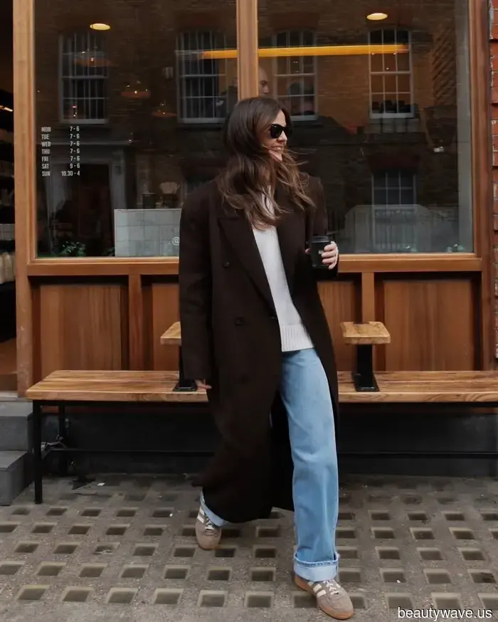 Todos mis amigos de moda chic tienen un abrigo de esta marca francesa&mdash;8 estilos elegantes aún en stock