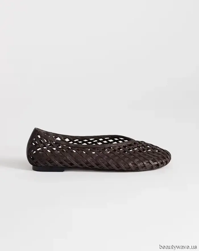 5 Minimalist Summer Shoe Trends That Classic Dressers Choose for a Chic and Luxurious Look