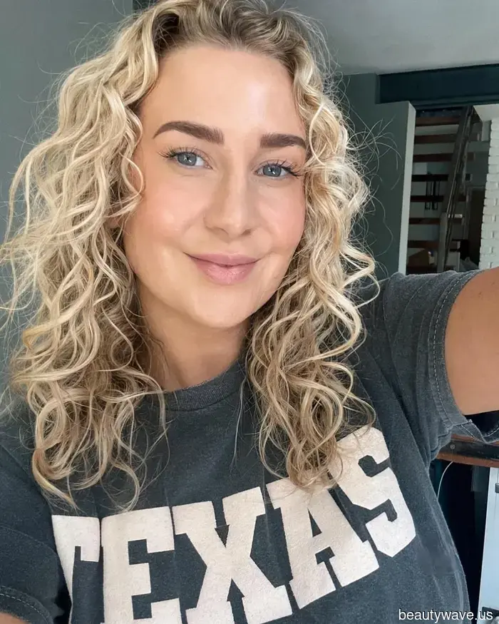 The Top Wavy Hair Products Recommended by Experts Who Understand What’s Effective