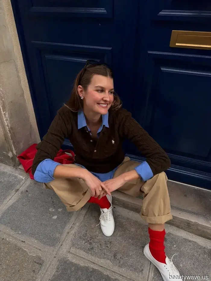 Suede Sneakers, It's Over—Fashion Enthusiasts Under 30 Are Bringing Back This "Simple" Sneaker Trend for…
