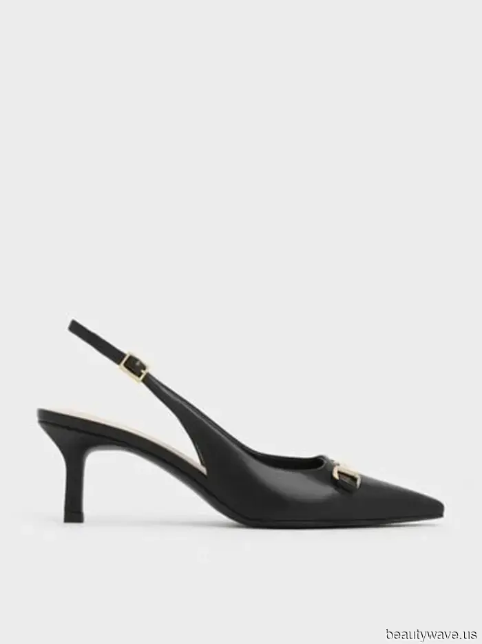 Chic Women Throughout Europe Are Reembodying This "Outdated" Skirt Trend—7 Looks That Confirm It...